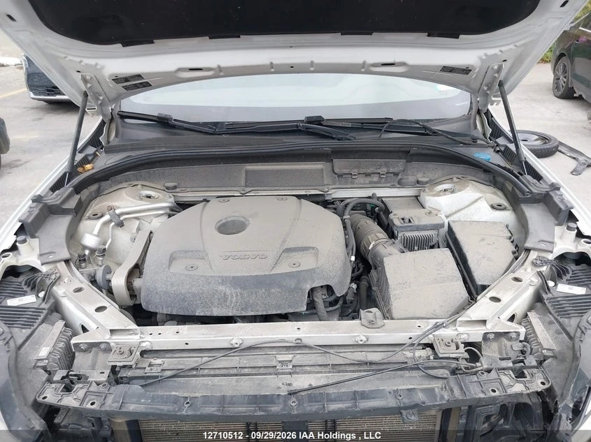 Volvo XC60 2.0l R-Design, снимка 10 - Автомобили и джипове - 56630997