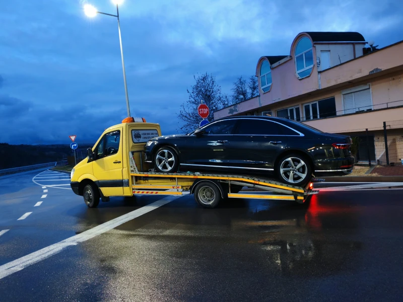 Mercedes-Benz Sprinter 518 Спешно, снимка 4 - Бусове и автобуси - 52855381
