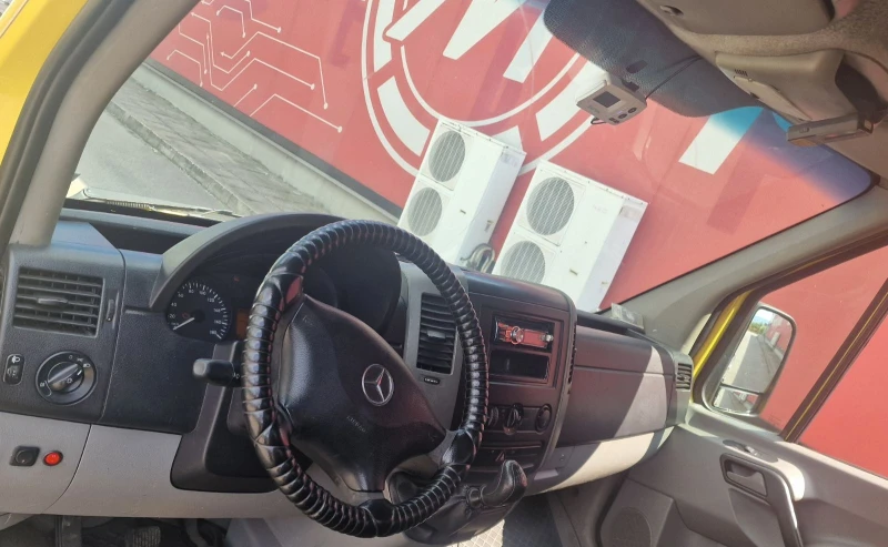 Mercedes-Benz Sprinter 518 Спешно, снимка 2 - Бусове и автобуси - 52855381