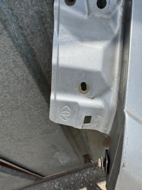 Towota Rav4 2006г ляв калник с вежда, снимка 4