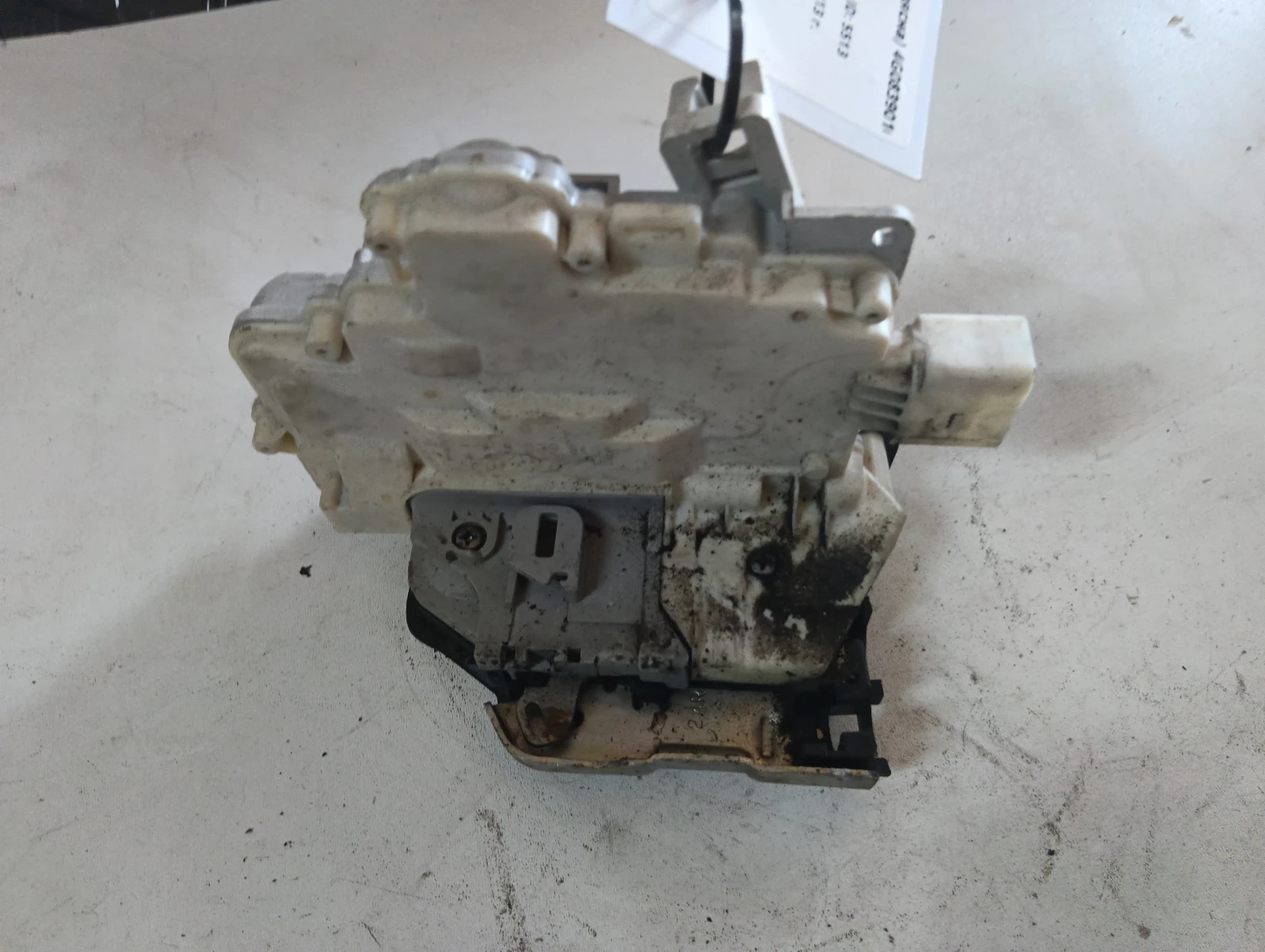 брава (задна дясна) 4G0839016 Audi A6