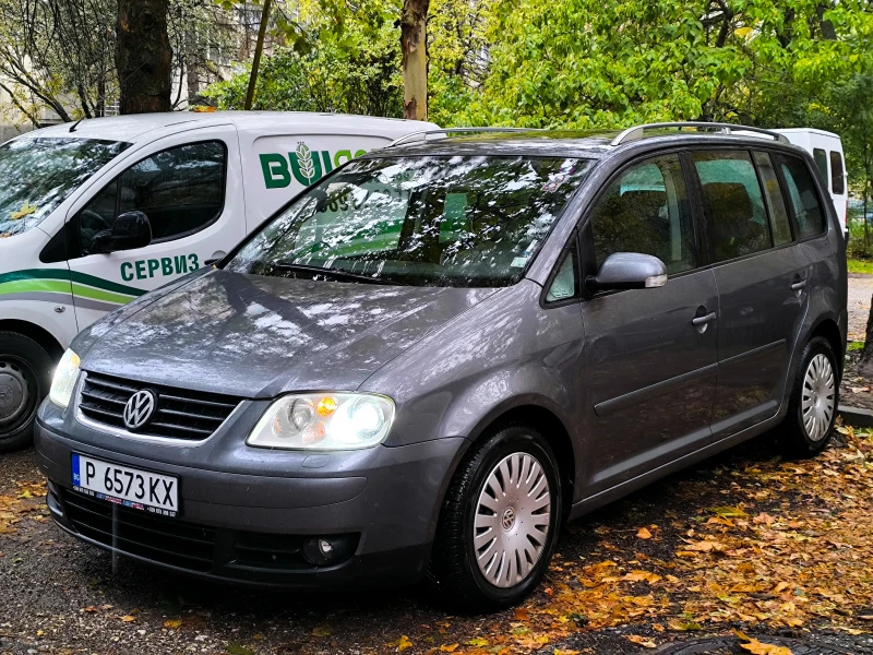 VW Touran 2.0TDI DSG, снимка 2 - Автомобили и джипове - 47918826