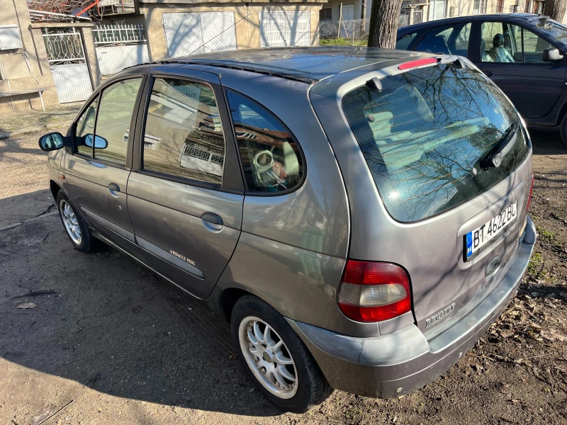 Renault Scenic, снимка 3 - Автомобили и джипове - 48545998