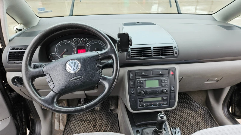 VW Sharan, снимка 12 - Автомобили и джипове - 49325969