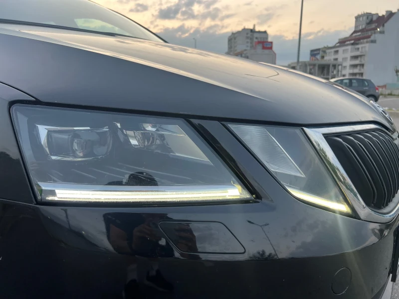 Skoda Octavia  2.0TDI* 150hp* Distronic* , снимка 3 - Автомобили и джипове - 52223084