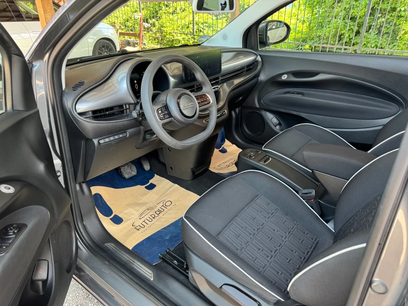Fiat 500 CABRIO, 43kWh, 17000km, нов вносГЕРМАНИЯ, снимка 12 - Автомобили и джипове - 50738408