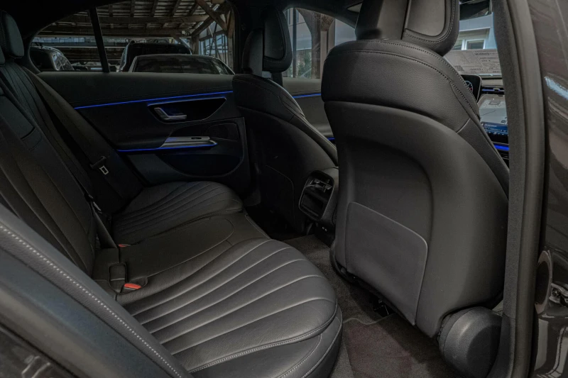 Mercedes-Benz E 450 Avangarde/4matic/Ambient/Камера360/Обдухване, снимка 9 - Автомобили и джипове - 51016981