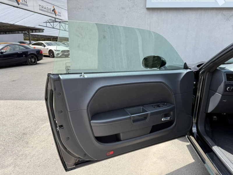 Dodge Challenger 3.6 V6 PENTASTAR, снимка 8 - Автомобили и джипове - 51049842