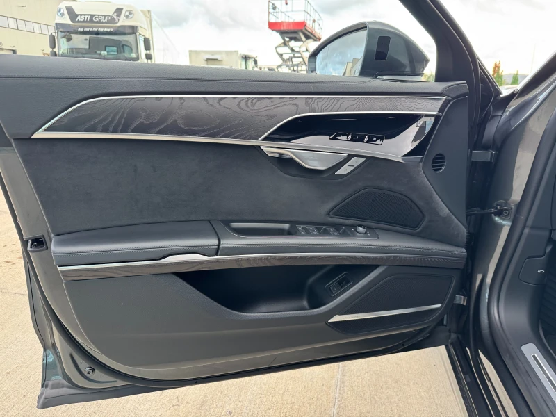 Audi A8 50 TDI Quattro S-line 360, снимка 15 - Автомобили и джипове - 51295000