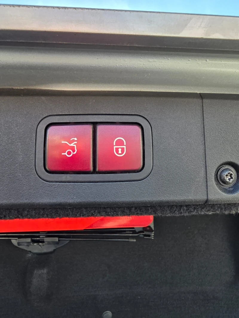 Mercedes-Benz E 320 CDI, снимка 5 - Автомобили и джипове - 52841380