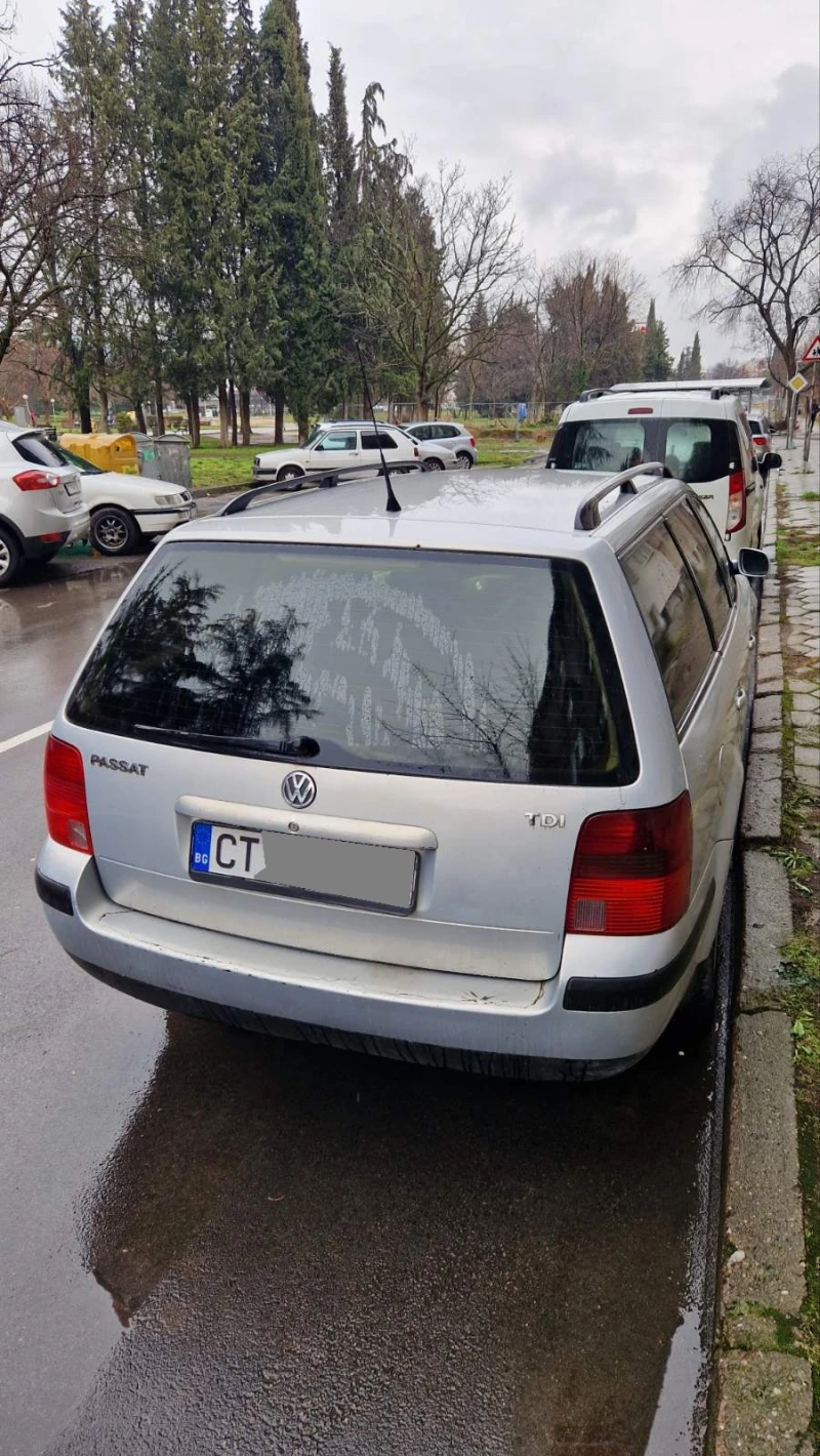 VW Passat 1.9 TDI, снимка 3 - Автомобили и джипове - 53190429