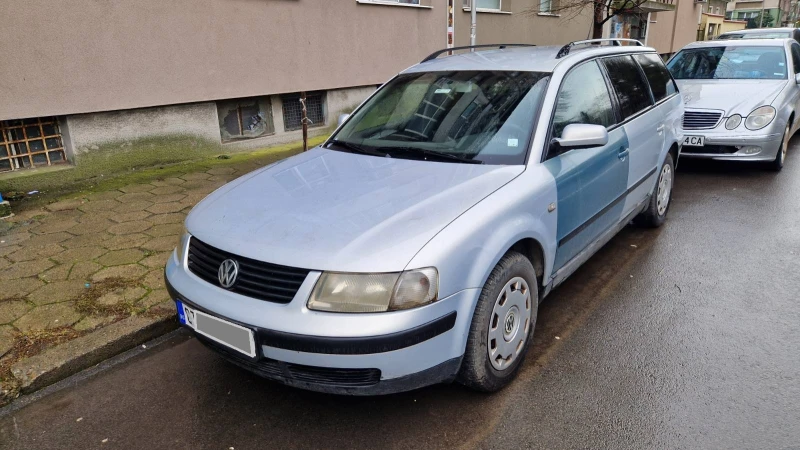 VW Passat 1.9 TDI, снимка 1 - Автомобили и джипове - 53190429