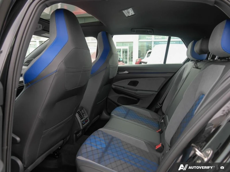 VW Golf R Akrapovic Exhaust  С РЕГИСТРАЦИЯ & АВТО КРЕДИТ, снимка 15 - Автомобили и джипове - 53260344