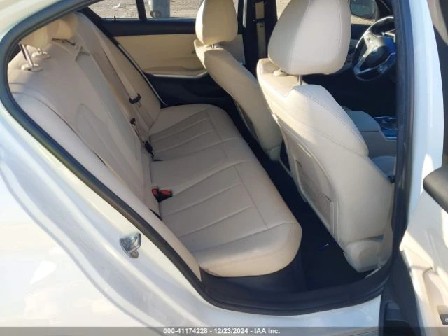 BMW 330 Sportline* Keyless* LED* Harmаn Kardon - изображение 10