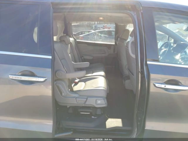Honda Odyssey ELITE, снимка 8 - Автомобили и джипове - 53504494