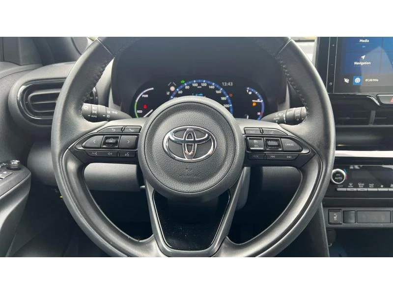 Toyota Yaris Cross 1, 5H Adventure, снимка 13 - Автомобили и джипове - 53601893