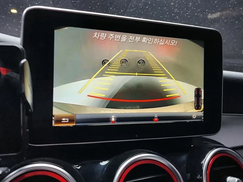 Mercedes-Benz C 220, снимка 16 - Автомобили и джипове - 54282432