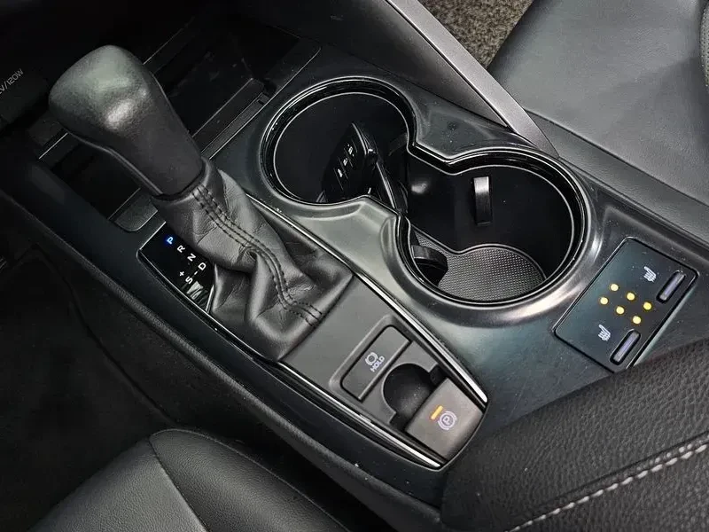 Toyota Camry * 2.5 * SPORTS EDITION * (MONOTONE), снимка 6 - Автомобили и джипове - 55059042