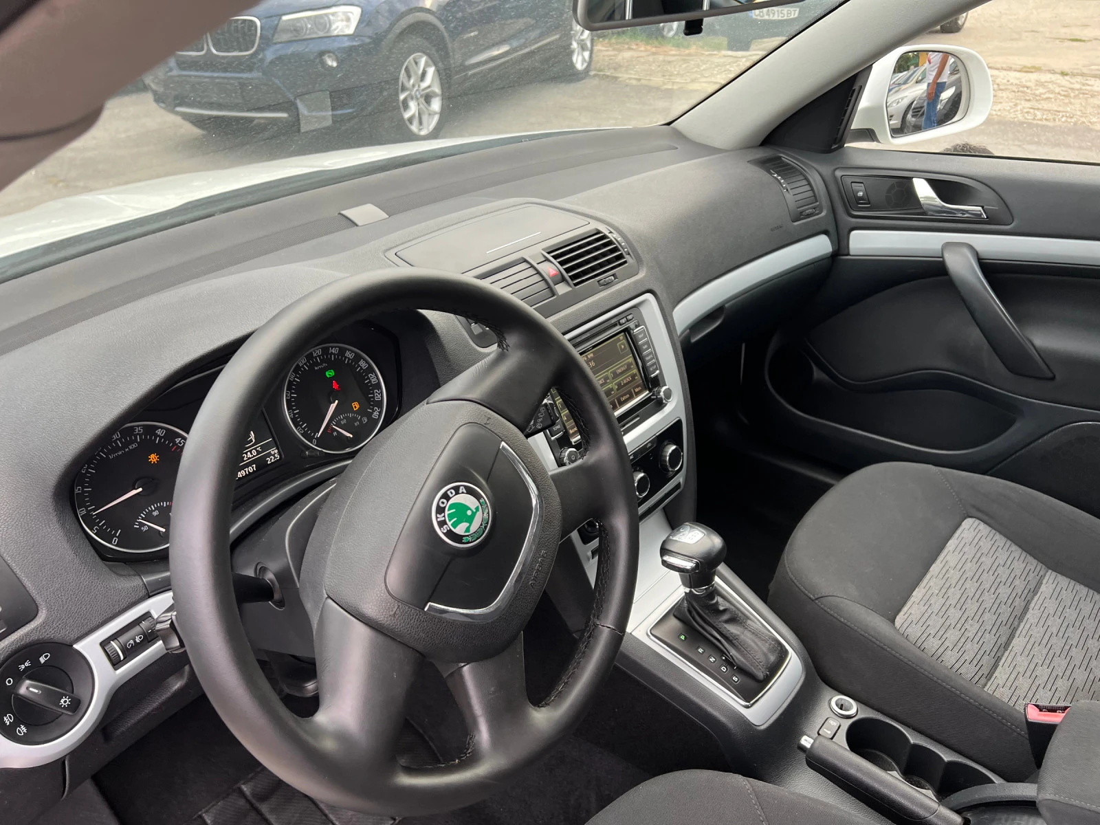 Skoda Octavia Automatik 2.0TDI 140кс - изображение 7