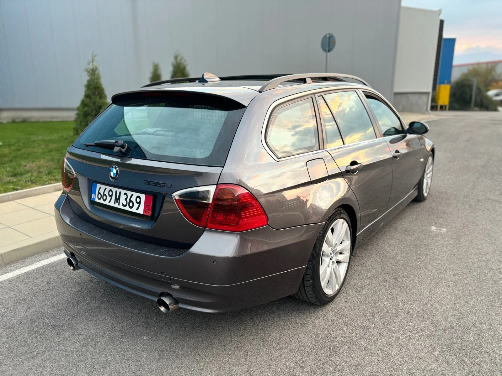 BMW 335  - изображение 4