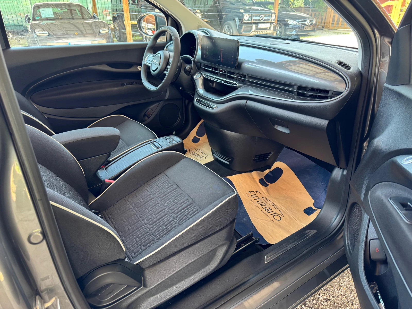 Fiat 500 CABRIO, 43kWh, 17000km, нов вносГЕРМАНИЯ - изображение 10