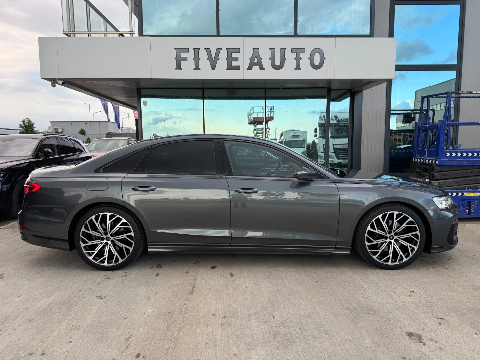 Audi A8 50 TDI Quattro S-line 360 - изображение 8