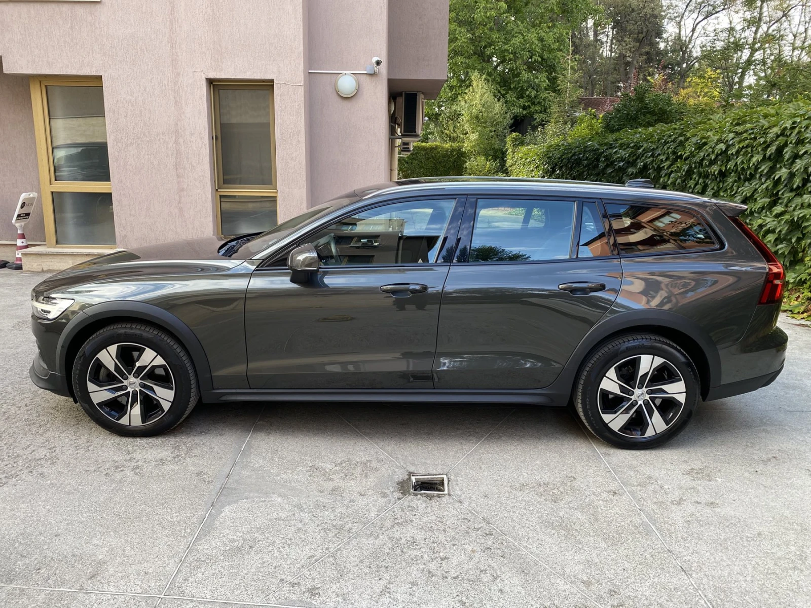 Volvo V60 Cross Country B5 / AWD /Automaat/ Pro  - изображение 6
