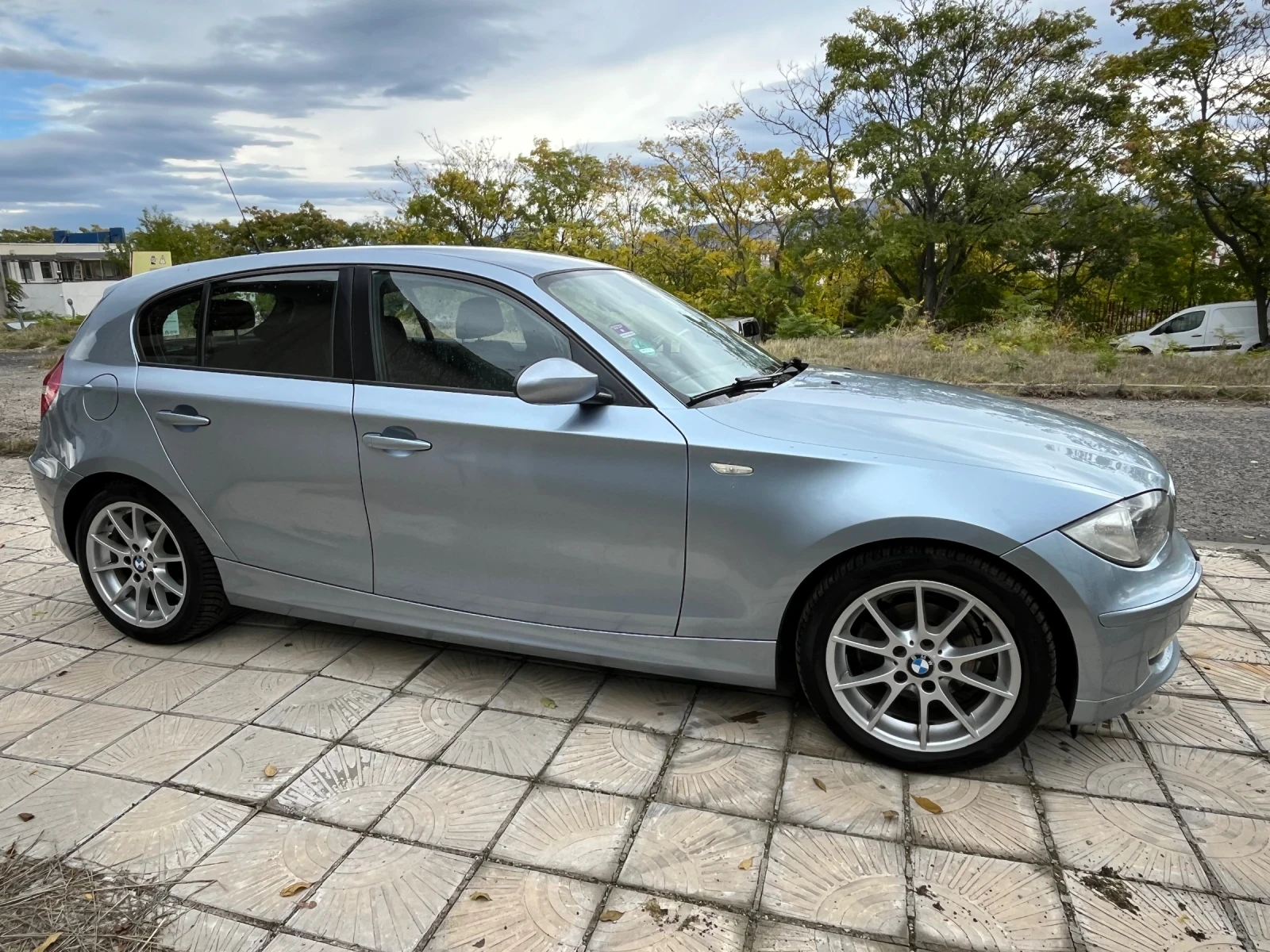 BMW 116 1, 6 I - изображение 2
