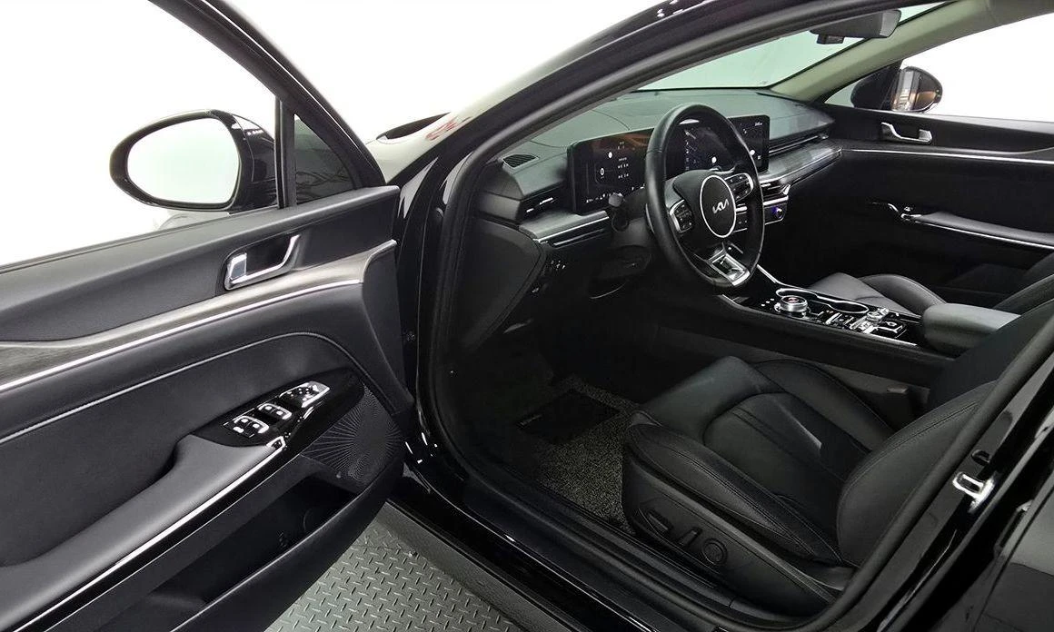 Kia K5 2.0 Noblesse * НАЙ-ДОБРА ЦЕНА В БЪЛГАРИЯ*  - изображение 10