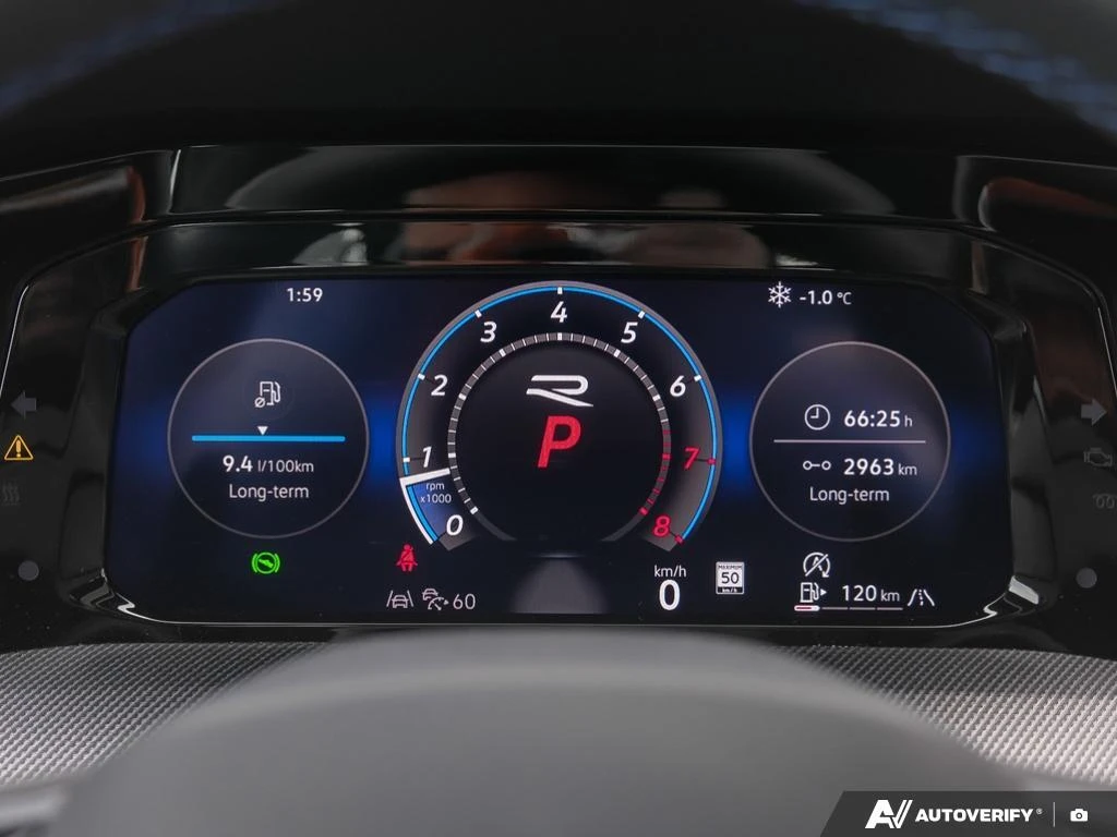 VW Golf R Sunroof & Akrapovic Exhaust CARFAX АВТО КРЕДИТ  - изображение 9