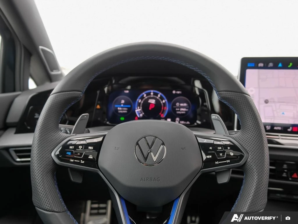 VW Golf R Sunroof & Akrapovic Exhaust CARFAX АВТО КРЕДИТ  - изображение 8