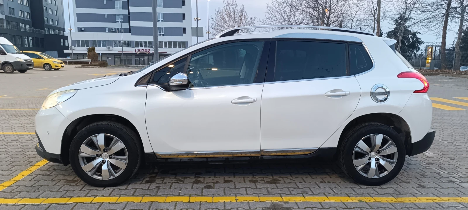 Peugeot 2008, снимка 5 - Автомобили и джипове - 53727249