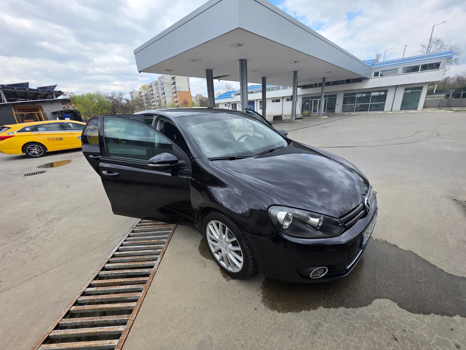 VW Golf, снимка 10 - Автомобили и джипове - 54053872