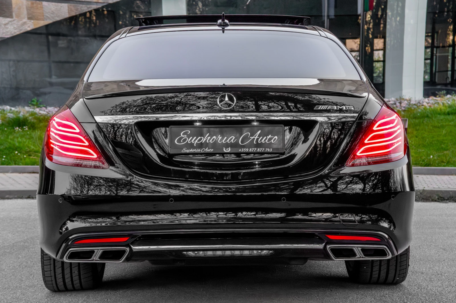 Mercedes-Benz S 500 4MATIC* LONG* AMG* EXCLUSIVE* MASSAGE* PANO* NIGHT, снимка 4 - Автомобили и джипове - 54176400