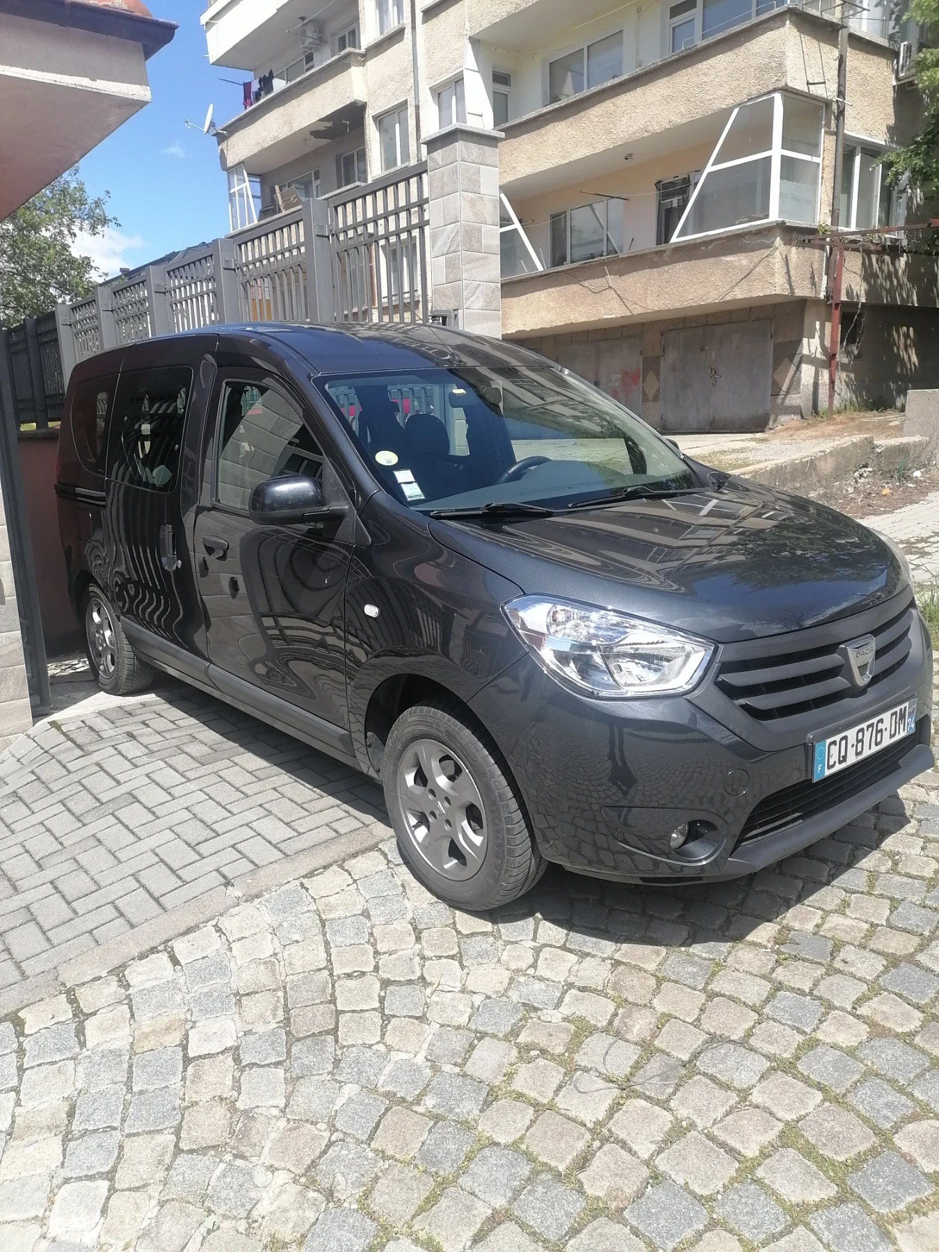 Dacia Dokker, снимка 2 - Автомобили и джипове - 54177942