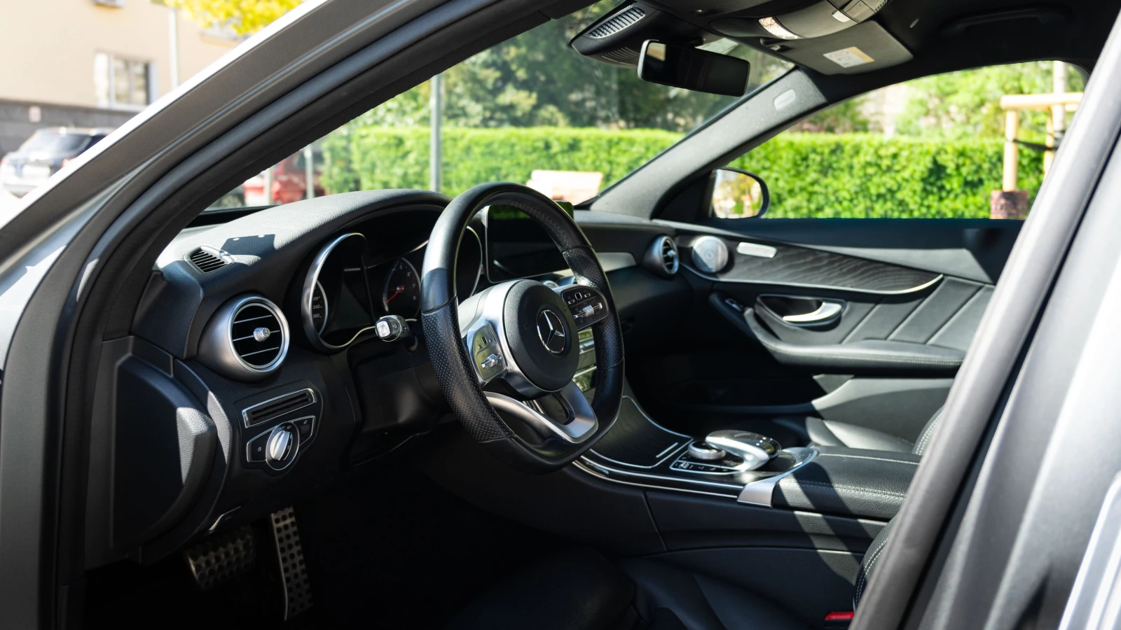 Mercedes-Benz C 400, снимка 10 - Автомобили и джипове - 54328841