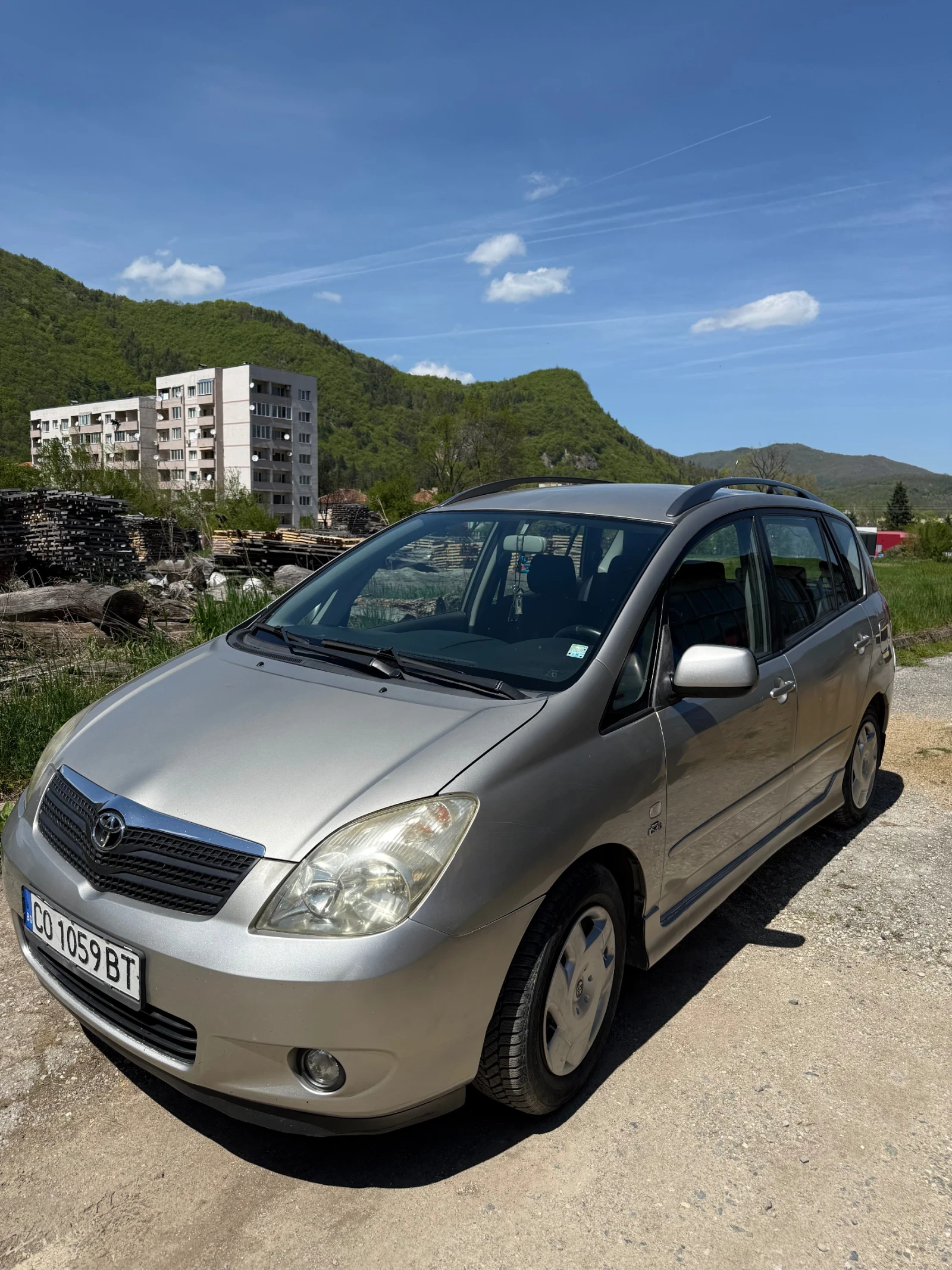 Toyota Corolla verso 2.0 дизел 90 к.с, снимка 2 - Автомобили и джипове - 54346063