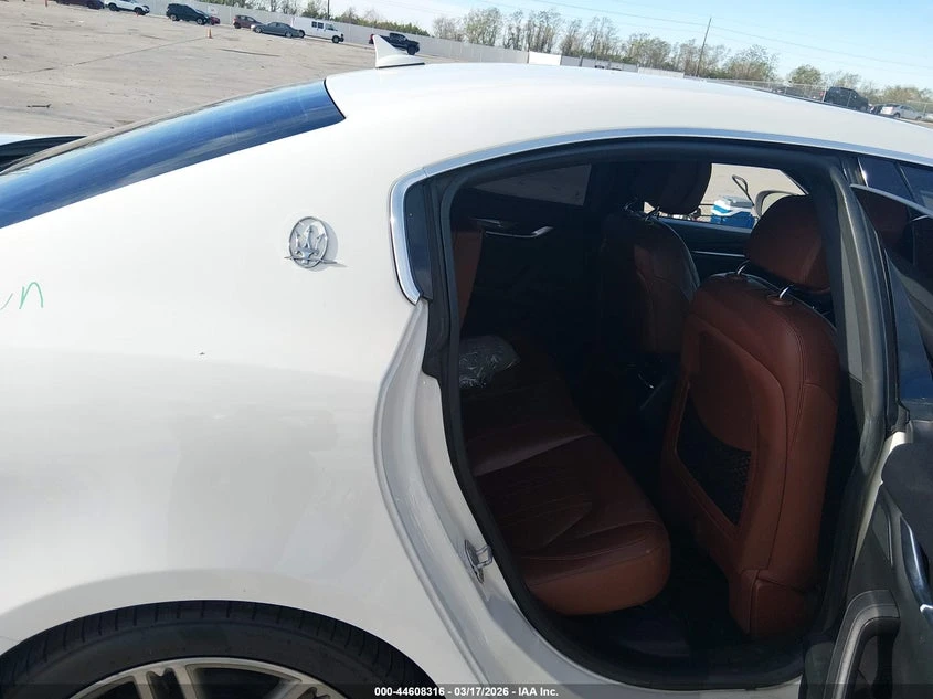 Maserati Ghibli 3.0l, снимка 8 - Автомобили и джипове - 54370974