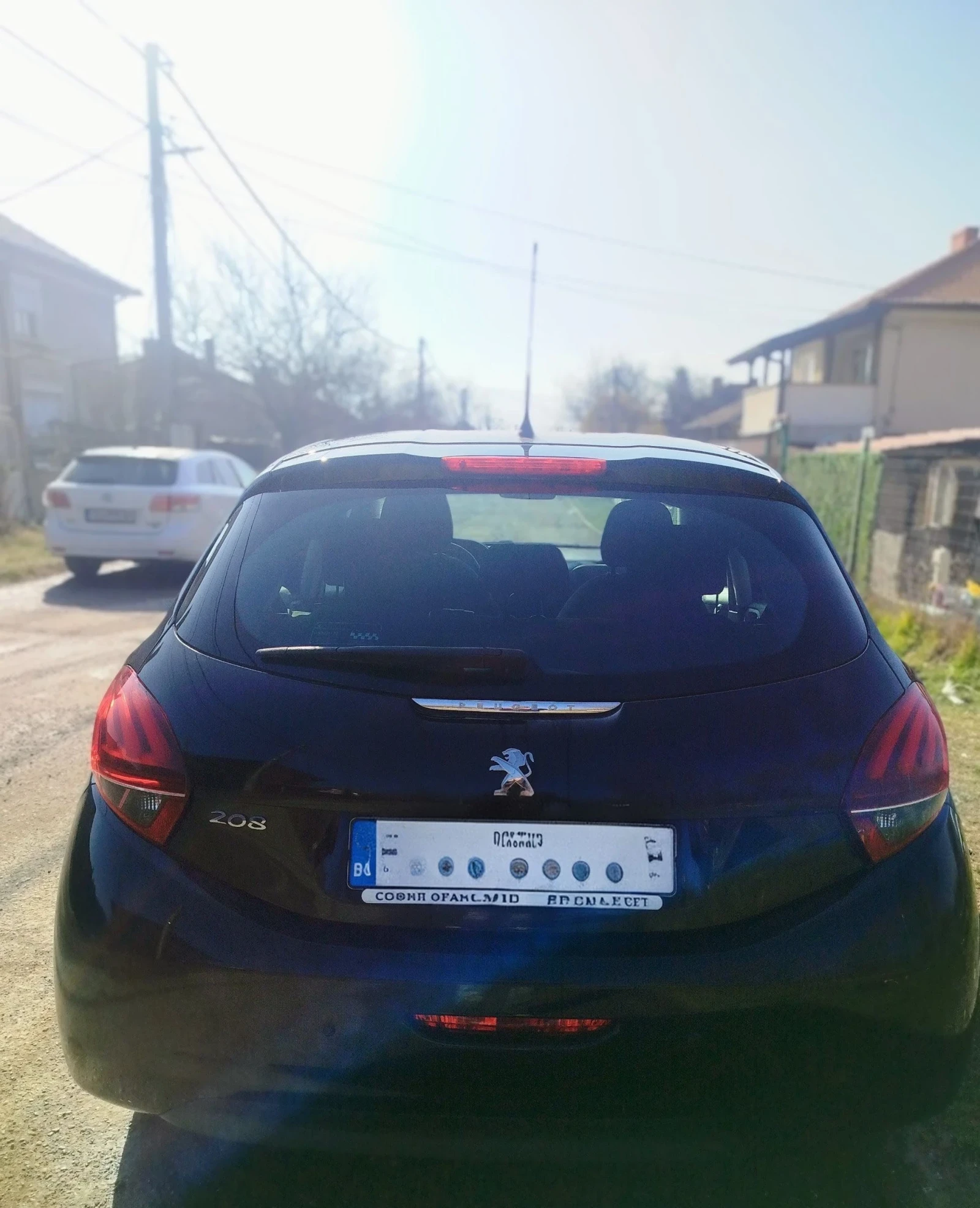 Peugeot 208 * FACE LIFT* VTI* БЕЗ АНАЛОГ* РЕГИСТИРАН* 1-ВИ* , снимка 2 - Автомобили и джипове - 54371595