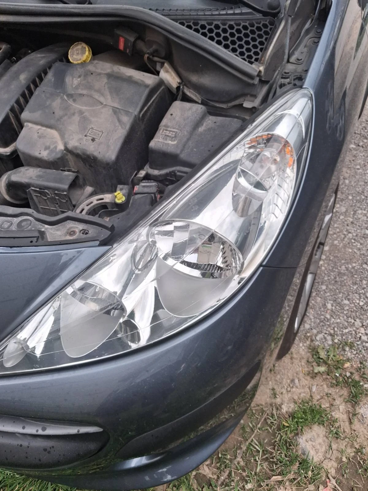 Peugeot 207 1.4, снимка 11 - Автомобили и джипове - 54466502