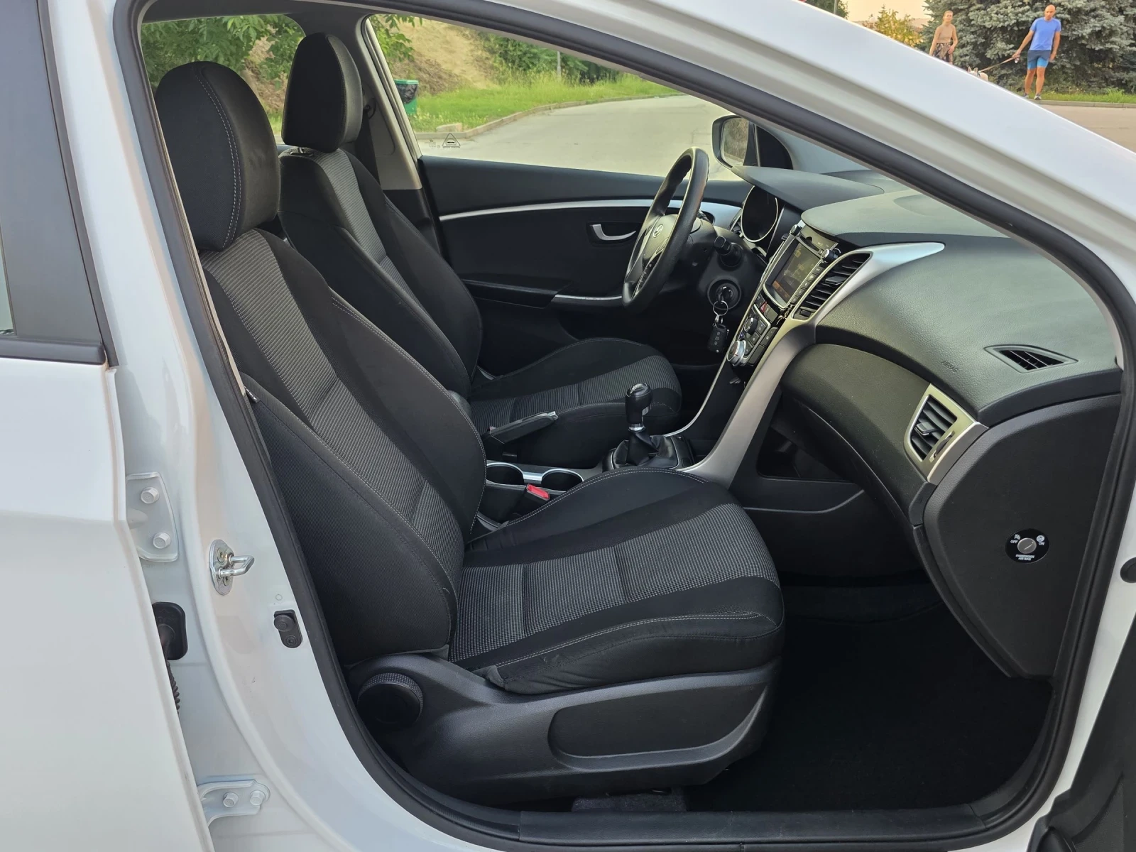 Hyundai I30 Фейслифт, Навигация, Камера , снимка 13 - Автомобили и джипове - 55094452