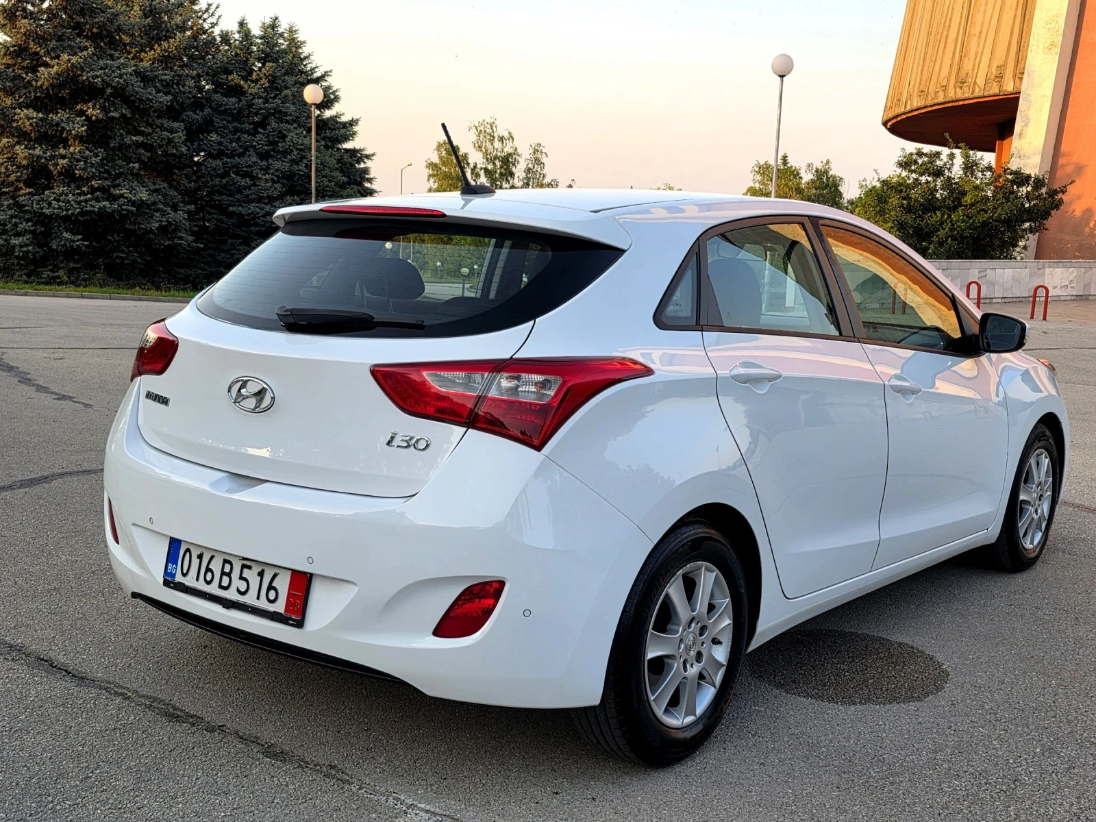 Hyundai I30 Фейслифт, Навигация, Камера , снимка 8 - Автомобили и джипове - 55094452