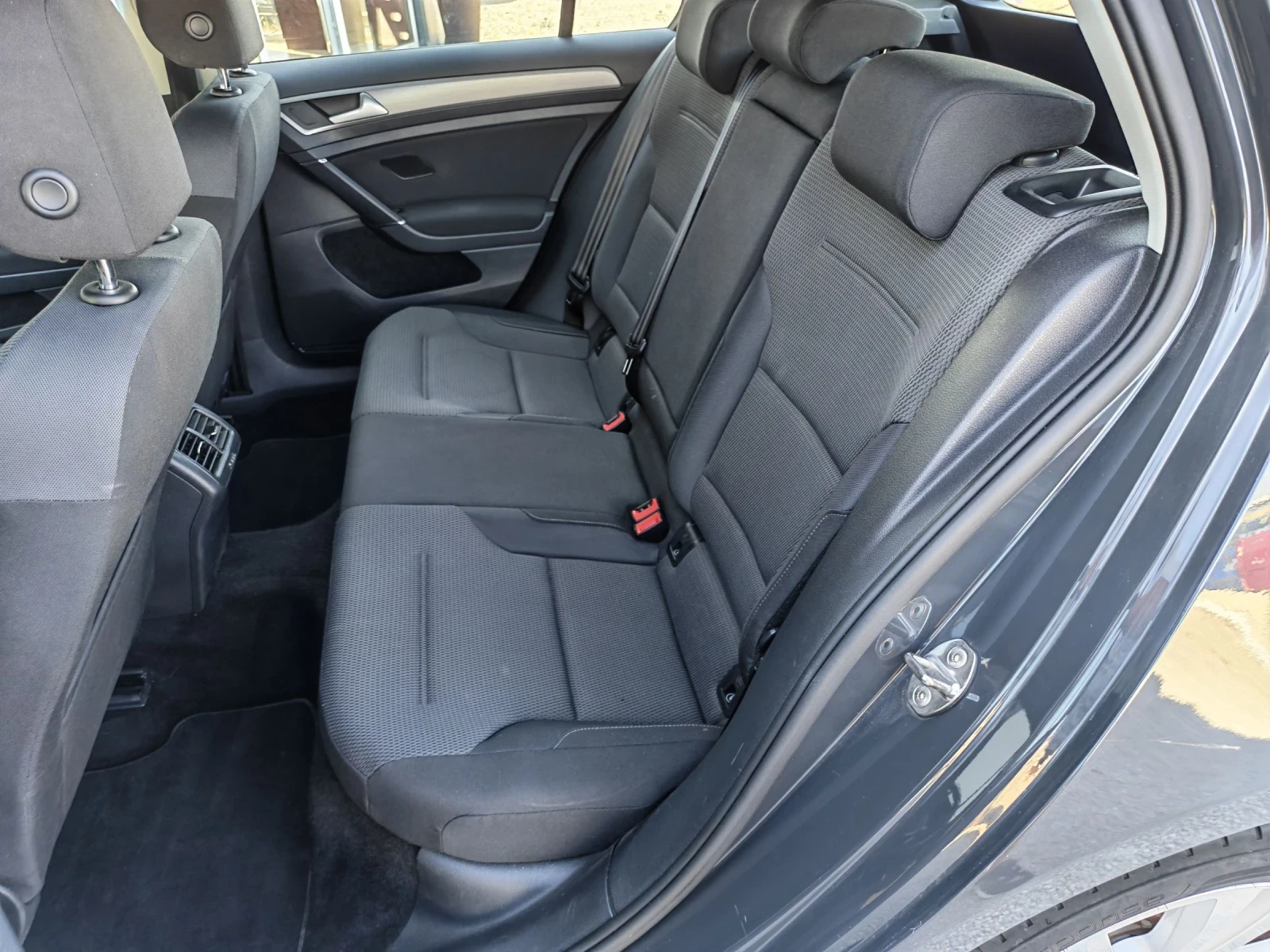VW Golf 1.4TGI CNG Euro 6, снимка 13 - Автомобили и джипове - 55236419
