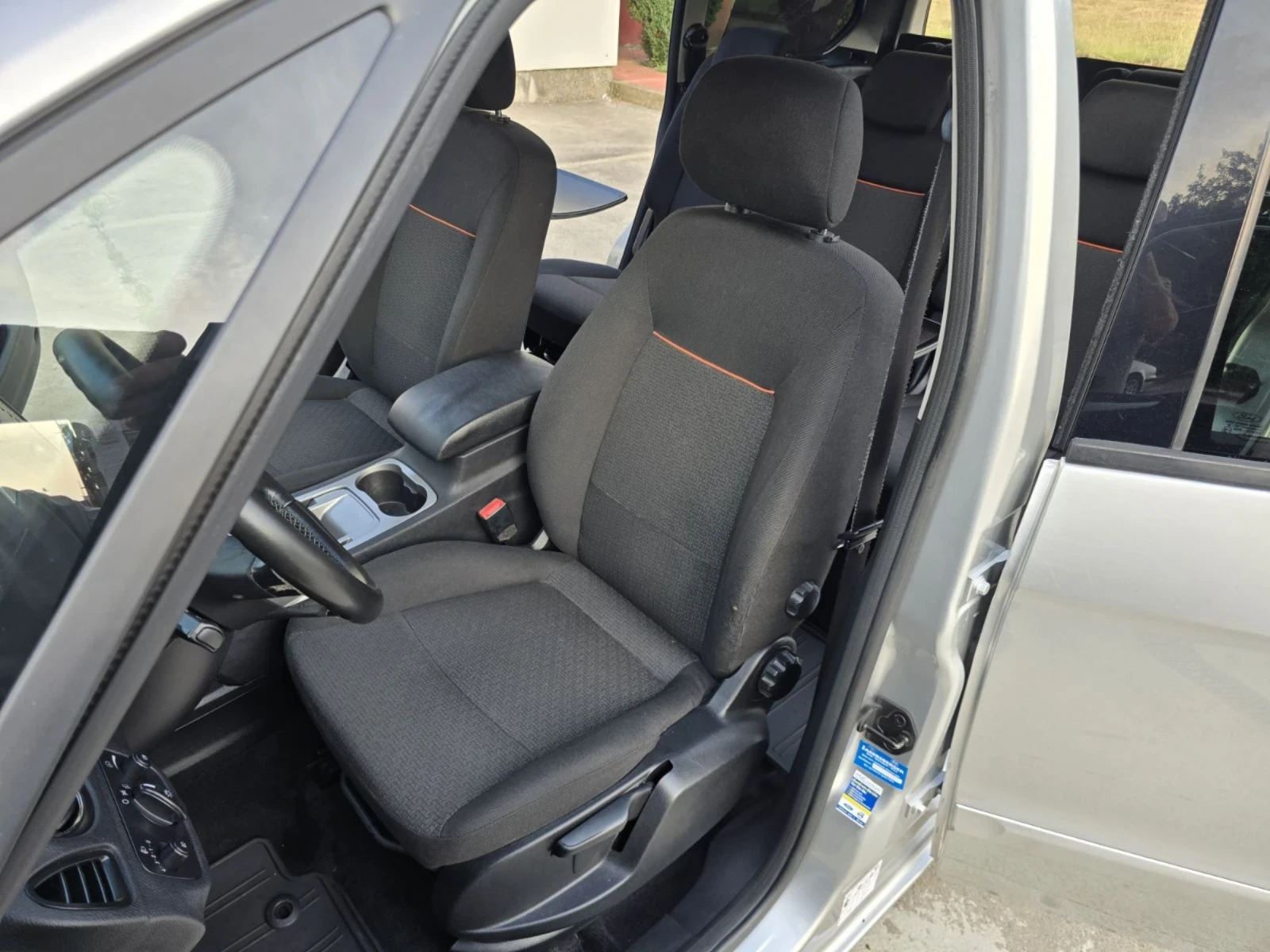 Ford Galaxy 2.0TDCI 140 7MECTA, снимка 10 - Автомобили и джипове - 55337837