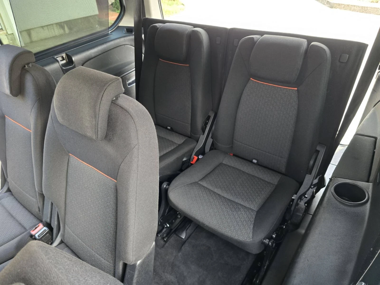 Ford Galaxy 2.0TDCI 140 7MECTA, снимка 11 - Автомобили и джипове - 55337837