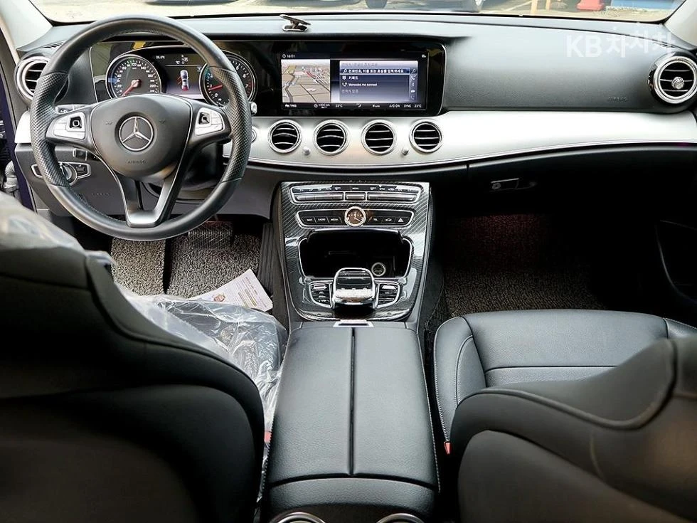 Mercedes-Benz E 200 AMG LINE 360CAM PANORAMA FULL, снимка 5 - Автомобили и джипове - 55395682