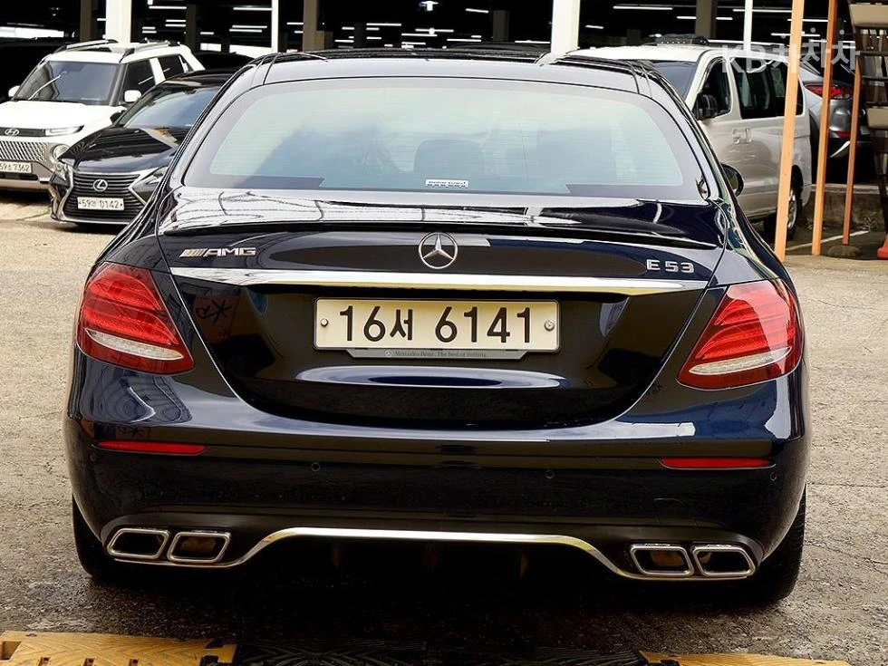 Mercedes-Benz E 200 AMG LINE 360CAM PANORAMA FULL, снимка 4 - Автомобили и джипове - 55395682