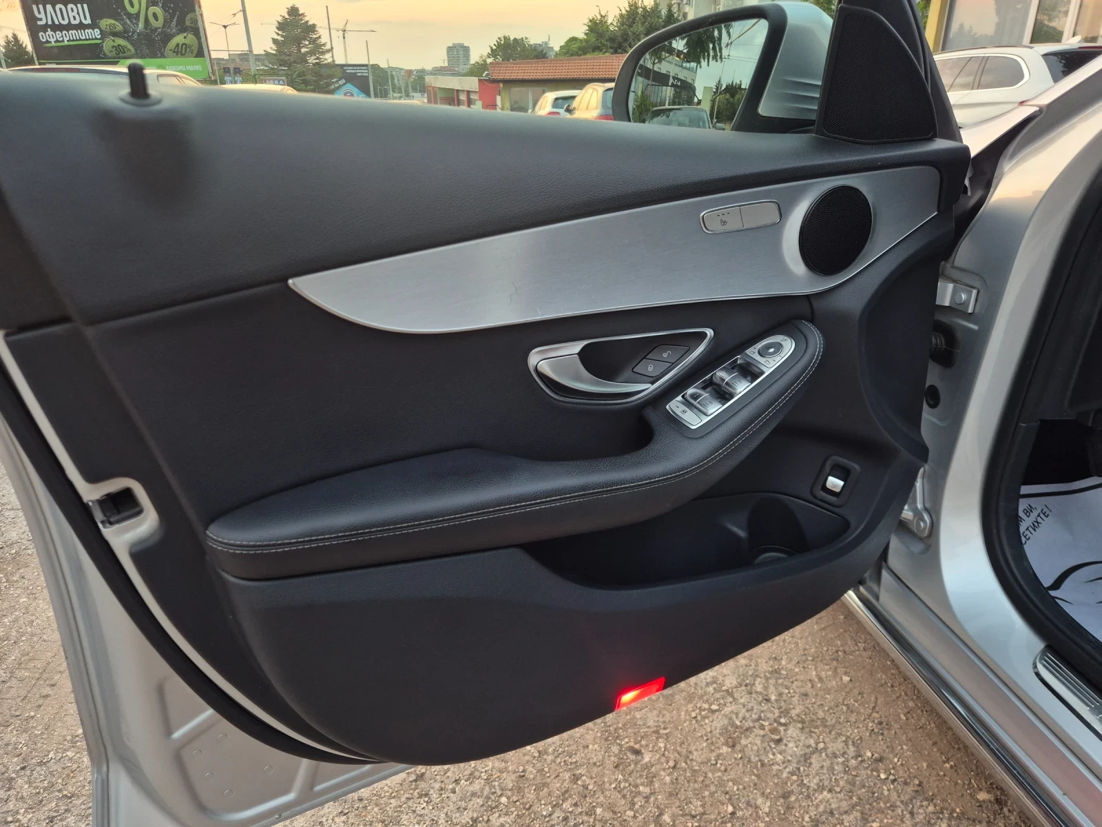 Mercedes-Benz C 220 CDI* 170KC* ПОДГРЕВ* КАМЕРА* LINE ASS* LED, снимка 6 - Автомобили и джипове - 55593469