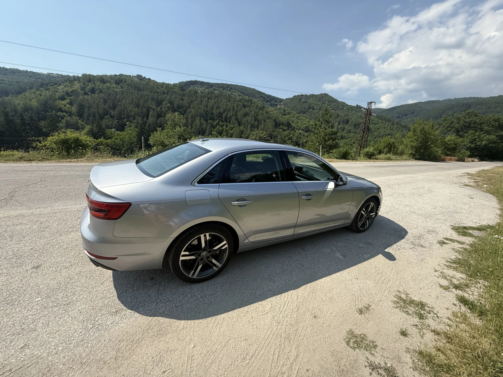 Audi A4 2.0 TFSI Turbo, снимка 2 - Автомобили и джипове - 55608761