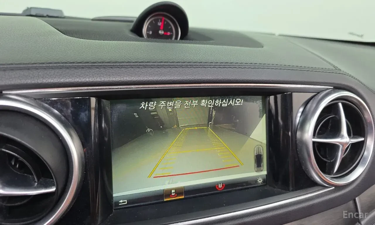 Mercedes-Benz SL 400 HARMON* KARDON* ОБДУХВАНЕ* ДИСТРОНИК* LANE* ASSIST, снимка 10 - Автомобили и джипове - 55930060